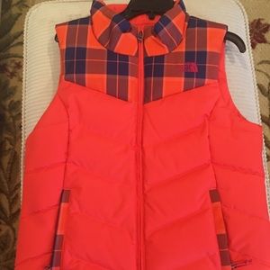 NORTH FACE PUFFER WOMEN’s VEST